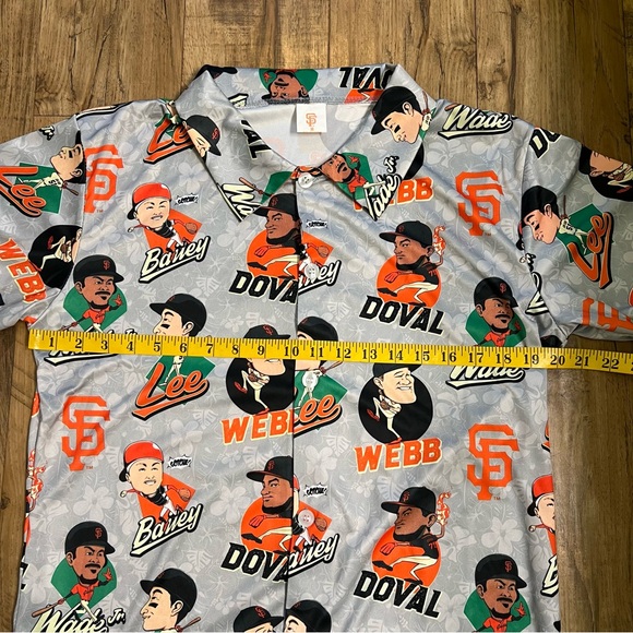 San Francisco Giants 2024 Players Aloha Hawaiian Button Shirt Men’s Md - Picture 5 of 8
